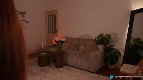 Snapshot of deniseone chatting on 04/10/26, 04:01 Denise online show from 04/10/26, 04:01