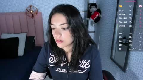 Snapshot of deniserichard2 chatting on 10/04/25, 12:25 D E N I S online show from 10/04/25, 12:25