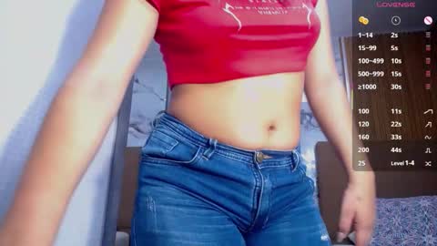 Snapshot of deniserichard2 chatting on 11/07/25, 03:28 D E N I S online show from 11/07/25, 03:28