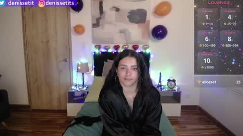 Snapshot of denissetits chatting on 02/12/25, 11:51    online show from 02/12/25, 11:51