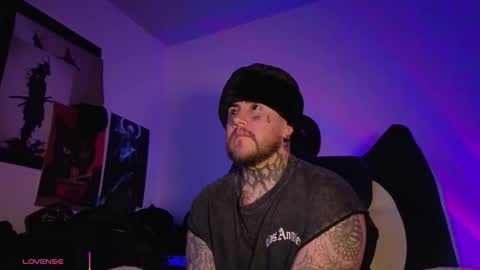 Snapshot of denjig chatting on 02/08/26, 02:59 Oliver online show from 02/08/26, 02:59