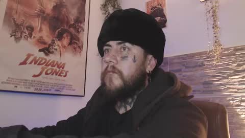 Snapshot of denjig chatting on 03/10/26, 11:21 Oliver online show from 03/10/26, 11:21