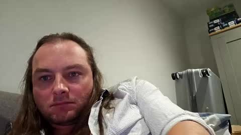 dennis210586 online show from 12/31/24, 05:33