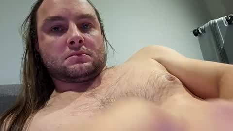 dennis210586 online show from 02/05/25, 11:50