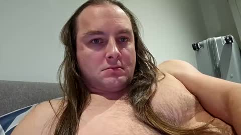 dennis210586 online show from 02/28/25, 11:01