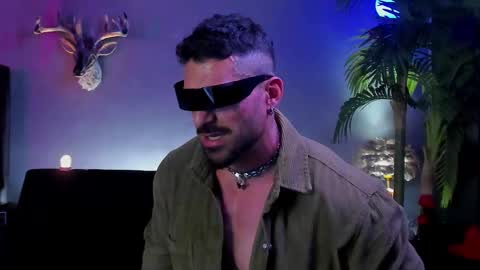 dennis_cox_ online show from 03/26/26, 07:03