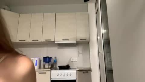 Denni online show from 09/23/25, 04:54