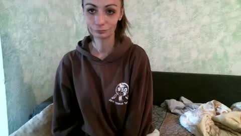 Snapshot of dennisxcarol chatting on 04/09/26, 07:58 DennisXCarol online show from 04/09/26, 07:58