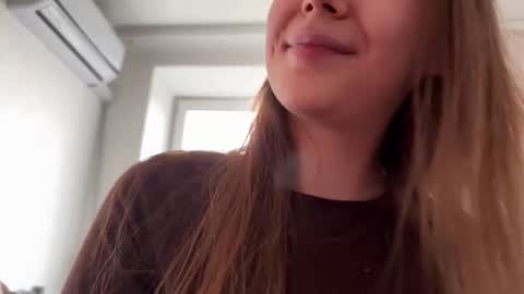 Snapshot of denobluora chatting on 10/12/25, 02:05 Jasper   online show from 10/12/25, 02:05