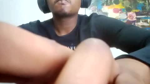 Snapshot of dentzo chatting on 03/07/26, 04:09 mastER blACK online show from 03/07/26, 04:09