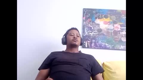 Snapshot of dentzo chatting on 03/08/26, 07:12 mastER blACK online show from 03/08/26, 07:12