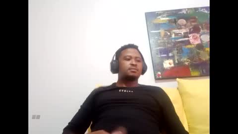 Snapshot of dentzo chatting on 04/12/26, 03:39 mastER blACK online show from 04/12/26, 03:39