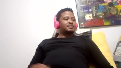 Snapshot of dentzo chatting on 04/21/26, 01:42 mastER blACK online show from 04/21/26, 01:42