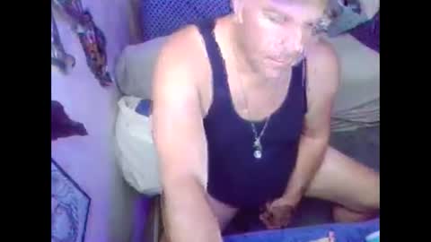 denveversbb online show from 10/18/25, 04:15