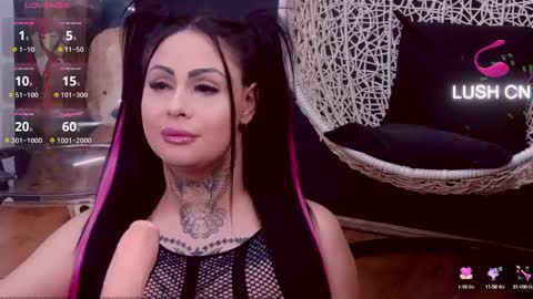 denychantall online show from 02/11/25, 11:32