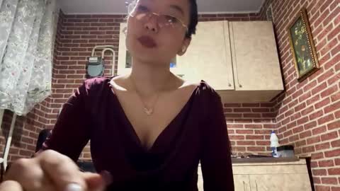 Emma online show from 09/26/25, 01:15