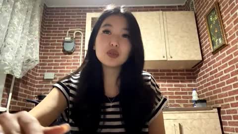 Emma online show from 10/29/25, 02:52