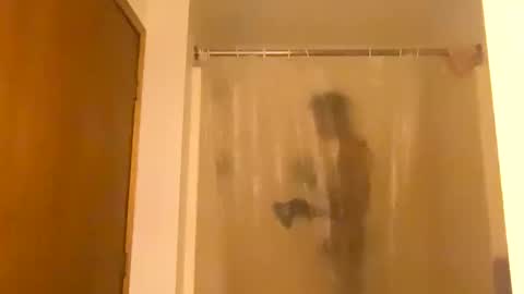 Snapshot of denzel_king3 chatting on 11/05/25, 03:39 Denzel King3 online show from 11/05/25, 03:39