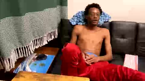 Snapshot of denzel_king3 chatting on 11/08/25, 11:10 Denzel King3 online show from 11/08/25, 11:10