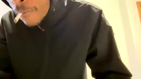 Snapshot of denzel_king3 chatting on 12/01/25, 06:46 Denzel King3 online show from 12/01/25, 06:46