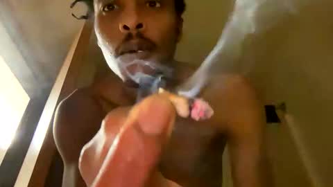 Snapshot of denzel_king3 chatting on 12/20/25, 09:27 Denzel King3 online show from 12/20/25, 09:27