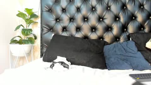 denzelrios online show from 04/09/26, 06:19