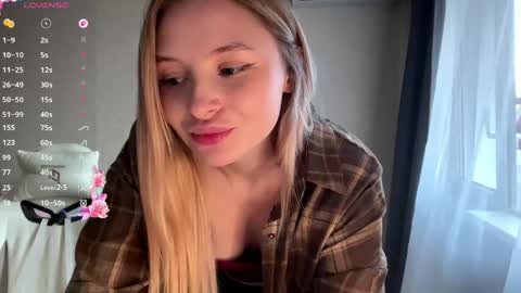 Snapshot of deonnagarn chatting on 03/20/26, 01:16 Vi Victoria online show from 03/20/26, 01:16