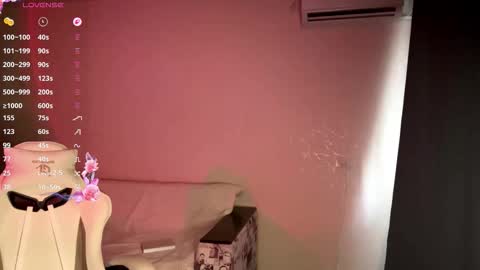 Snapshot of deonnagarn chatting on 03/26/26, 01:49 Vi Victoria online show from 03/26/26, 01:49