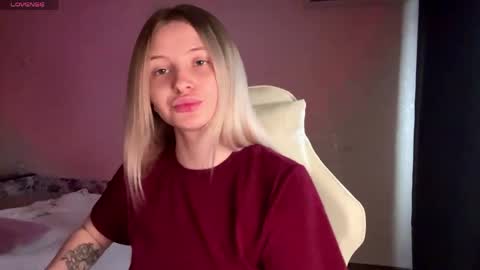 Snapshot of deonnagarn chatting on 03/29/26, 01:00 Vi Victoria online show from 03/29/26, 01:00