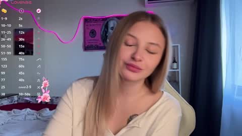 Snapshot of deonnagarn chatting on 04/17/26, 01:14 Vi Victoria online show from 04/17/26, 01:14