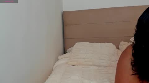 Dephne online show from 02/20/25, 02:13