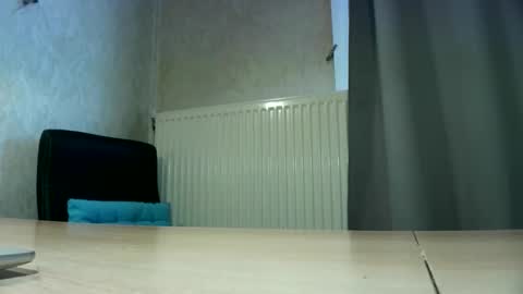 Snapshot of dereck59 chatting on 05/17/26, 05:27 dereck59 online show from 05/17/26, 05:27
