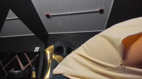 Snapshot of dereck_monroe chatting on 02/15/26, 10:03 Dereck online show from 02/15/26, 10:03