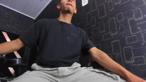 Snapshot of dereck_monroe chatting on 02/21/26, 10:38 Dereck online show from 02/21/26, 10:38