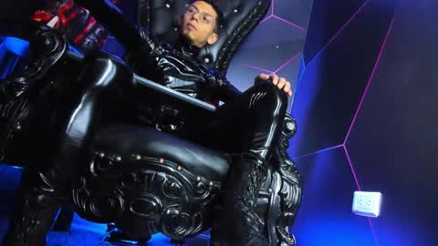 Snapshot of dereck_monroe chatting on 03/20/26, 11:26 Dereck online show from 03/20/26, 11:26