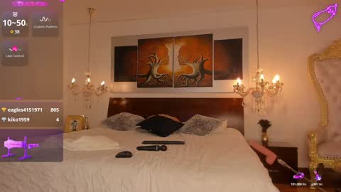 Snapshot of dereckandjake chatting on 12/10/24, 03:22 Dereck and Jake online show from 12/10/24, 03:22