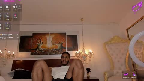 Snapshot of dereckandjake chatting on 12/21/24, 02:58 Dereck and Jake online show from 12/21/24, 02:58