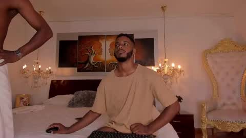 Snapshot of dereckandjake chatting on 01/14/25, 12:03 Dereck and Jake online show from 01/14/25, 12:03