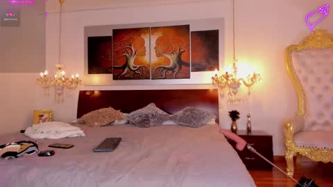 Snapshot of dereckandjake chatting on 01/24/25, 12:10 Dereck and Jake online show from 01/24/25, 12:10