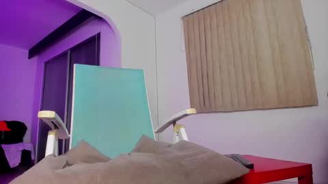 dereckhardd online show from 03/08/25, 04:01