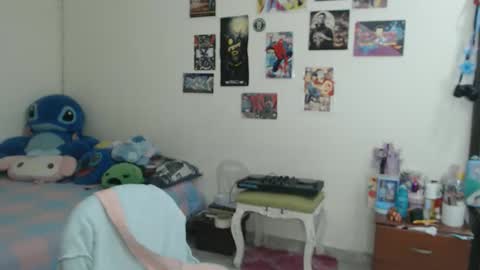 derek_44 online show from 02/13/26, 12:17