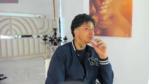 Snapshot of derek_devil24 chatting on 03/21/26, 12:10 Derek online show from 03/21/26, 12:10