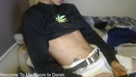 Snapshot of derek_devil24 chatting on 05/23/26, 07:35 Derek online show from 05/23/26, 07:35