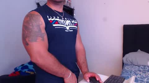 Derek online show from 10/17/25, 01:35