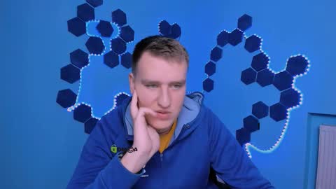 derek_hawk_ online show from 12/18/25, 09:59