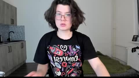 Derek online show from 02/07/26, 04:54