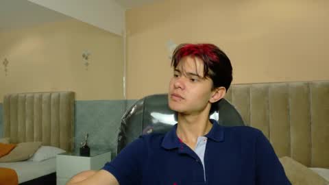 Snapshot of derek_sinn chatting on 06/02/26, 08:33 derek_sinn online show from 06/02/26, 08:33