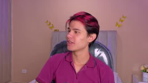Snapshot of derek_sinn chatting on 07/12/26, 04:14 derek_sinn online show from 07/12/26, 04:14
