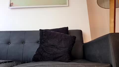 Snapshot of derek_stud_ chatting on 01/10/25, 05:02 Derek independent model online show from 01/10/25, 05:02