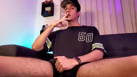 Snapshot of derek_stud_ chatting on 10/13/25, 05:18 Derek independent model online show from 10/13/25, 05:18